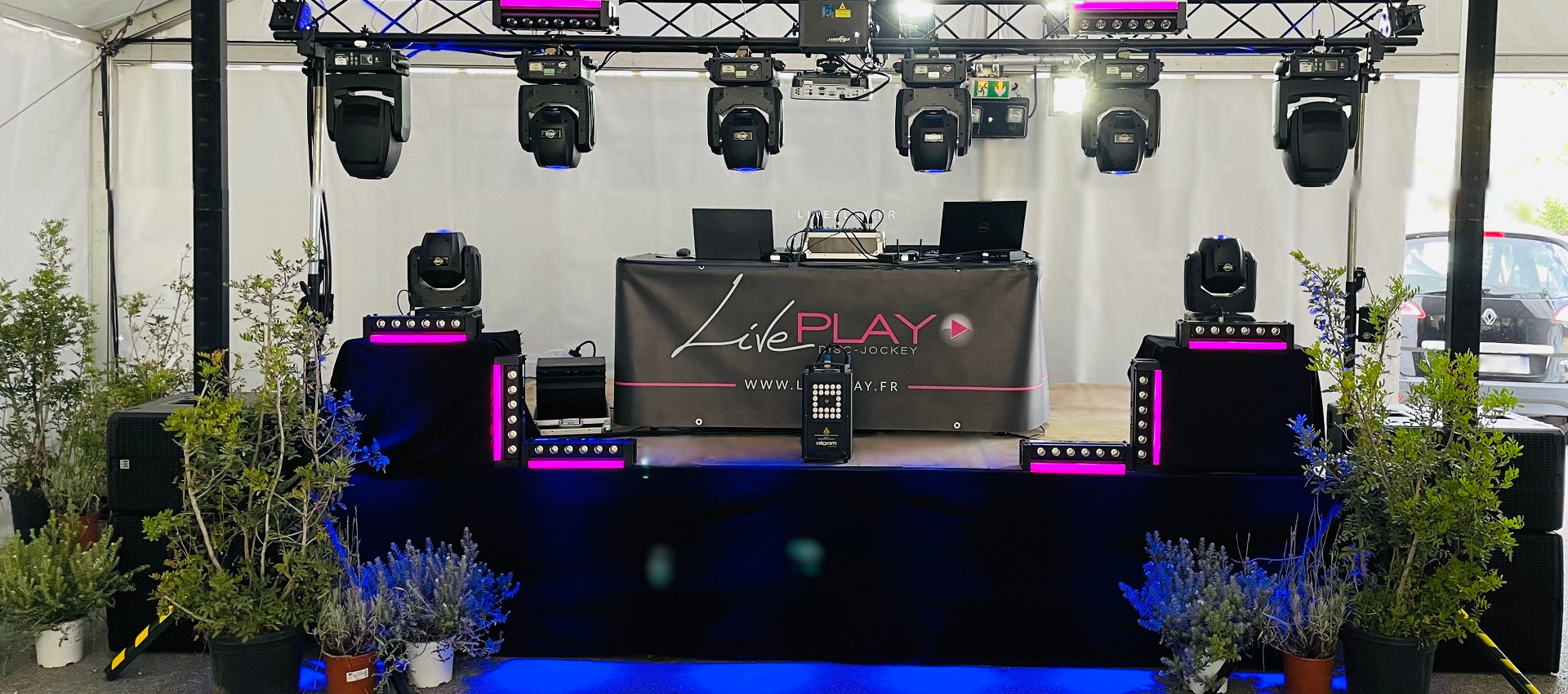 Matériel son, lumière et vidéo pour animation DJ publique